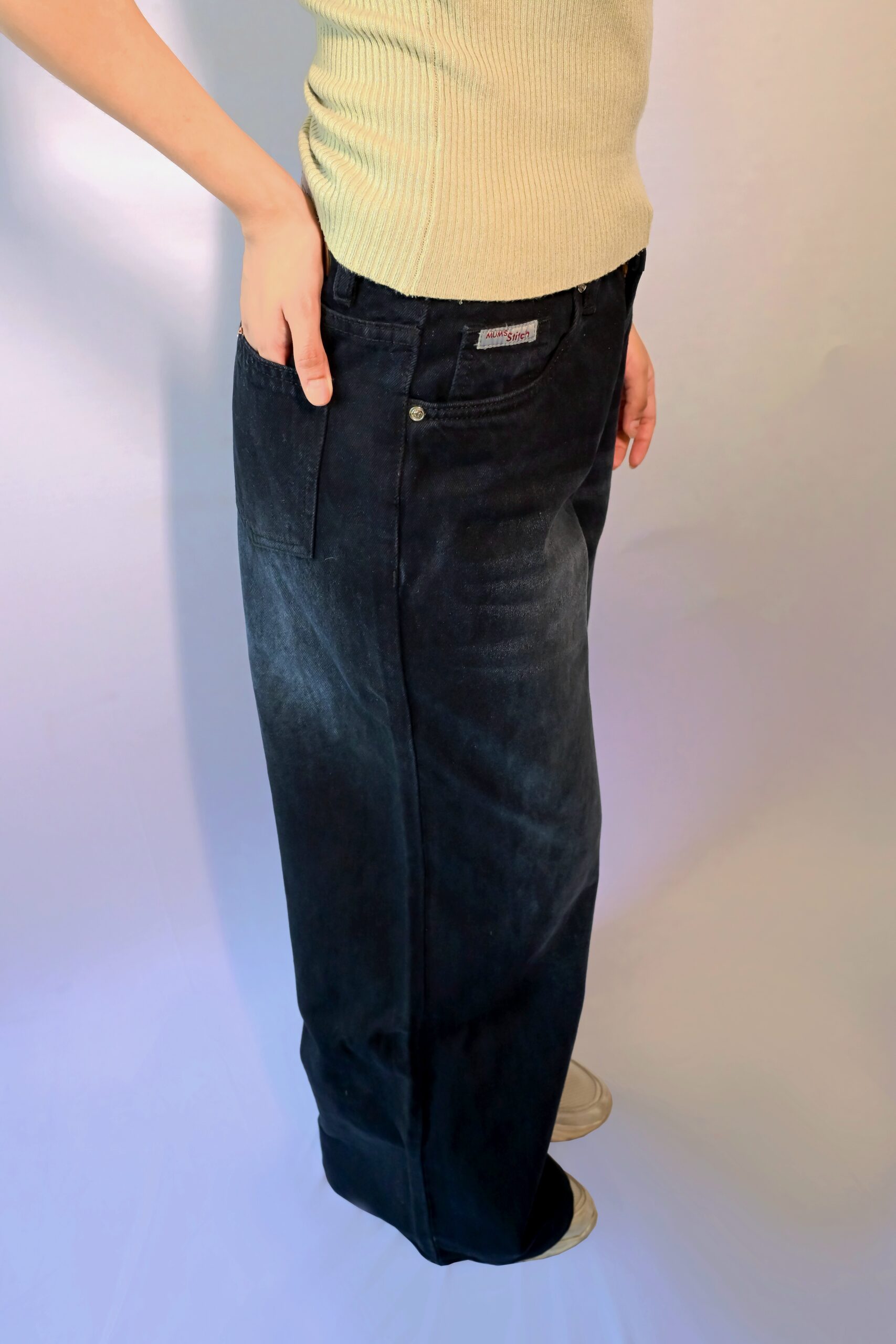 SMOKEY -LOOSE FIT - Image 3