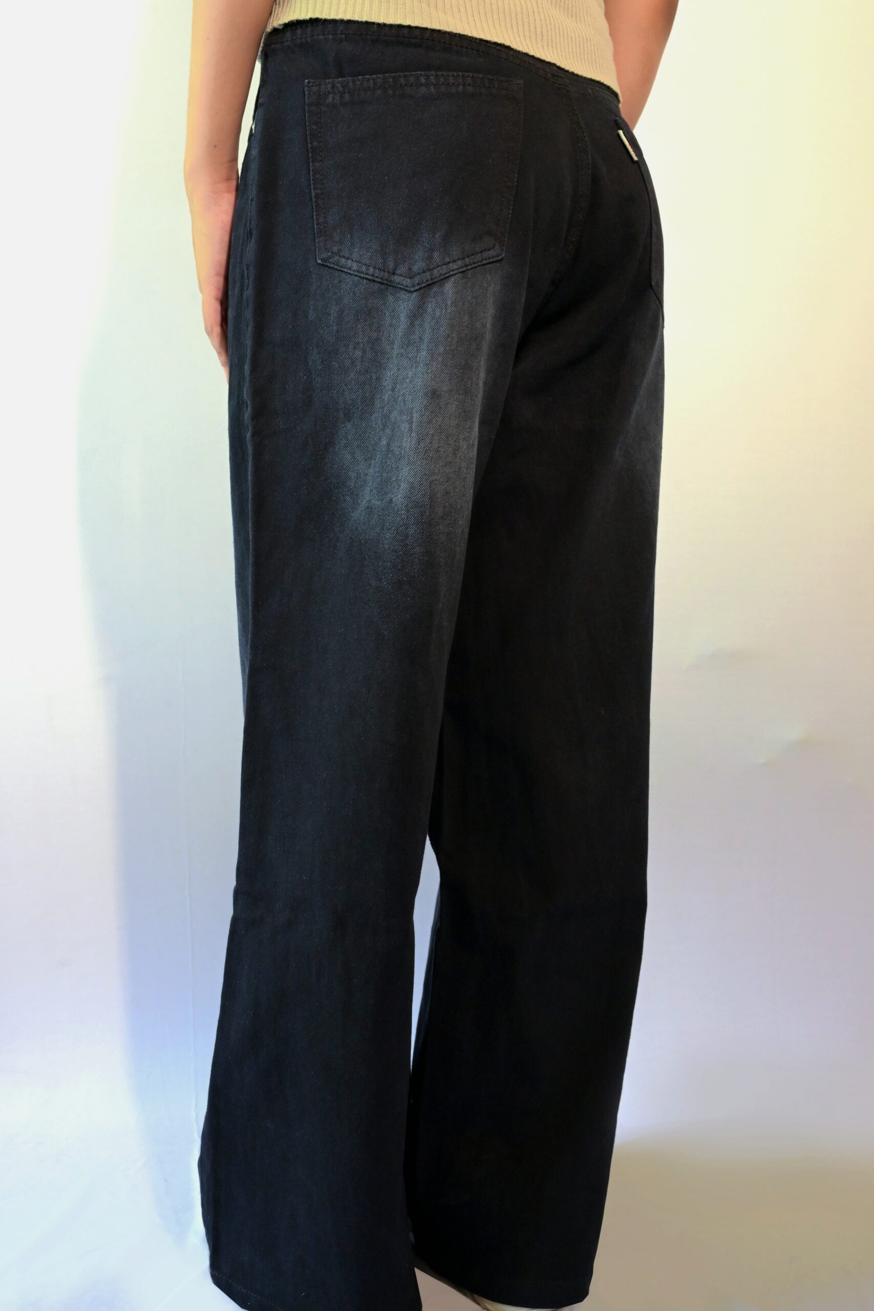 SMOKEY -LOOSE FIT - Image 5